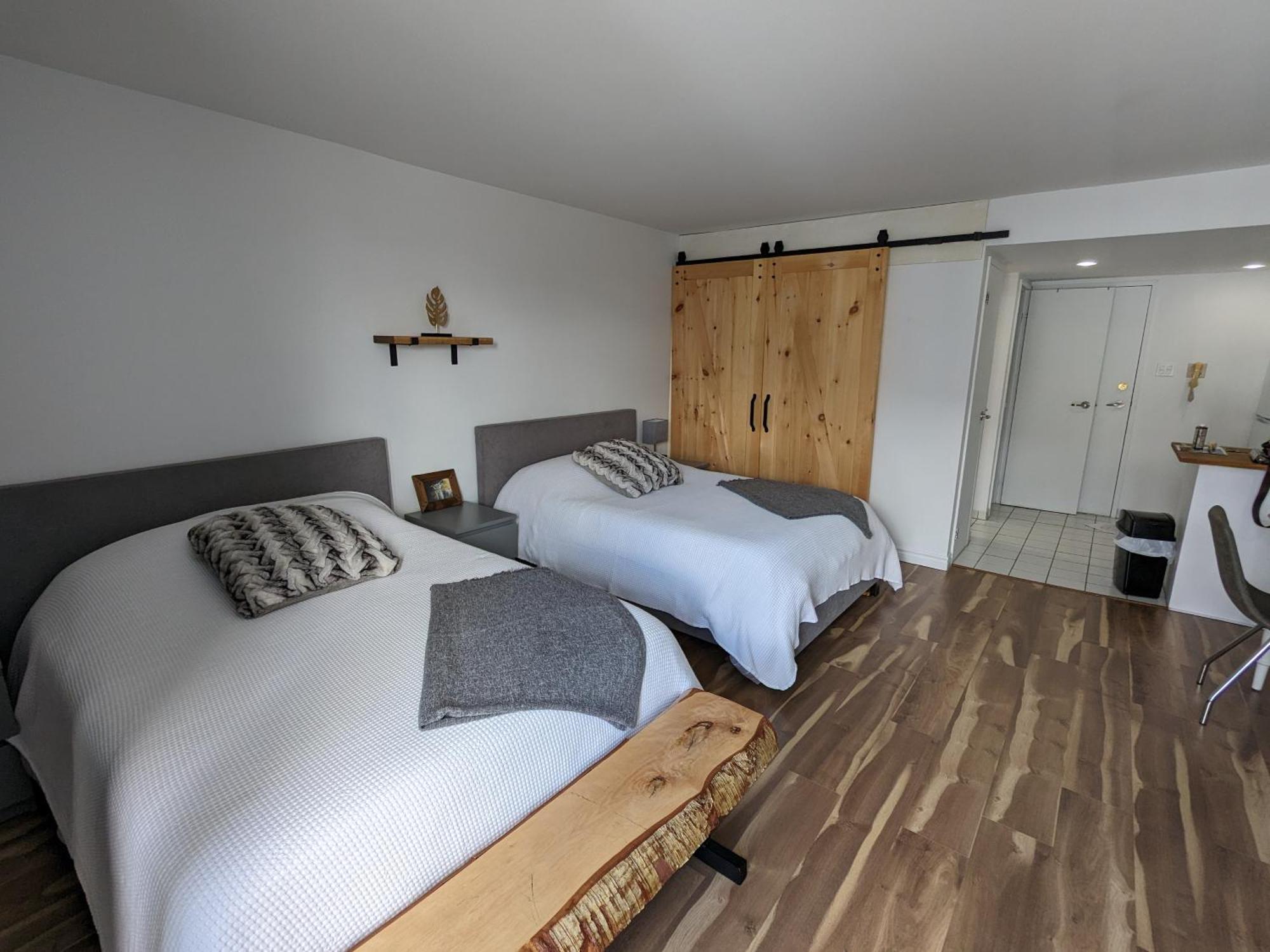 Bienvenue Chez Alice Et Daniel Appartement Saint-Ferreol-les-Neiges Buitenkant foto